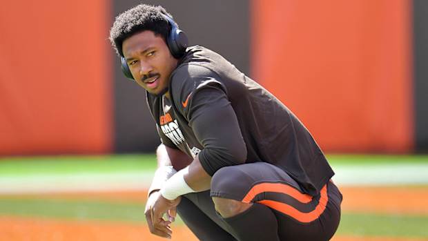 myles-garrett-browns-favorite-bands.jpg